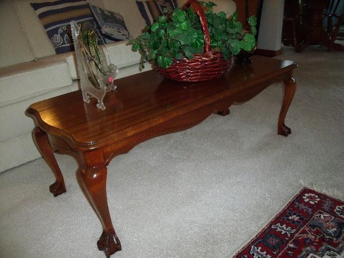 Mahogany table with claw feet - very good condition