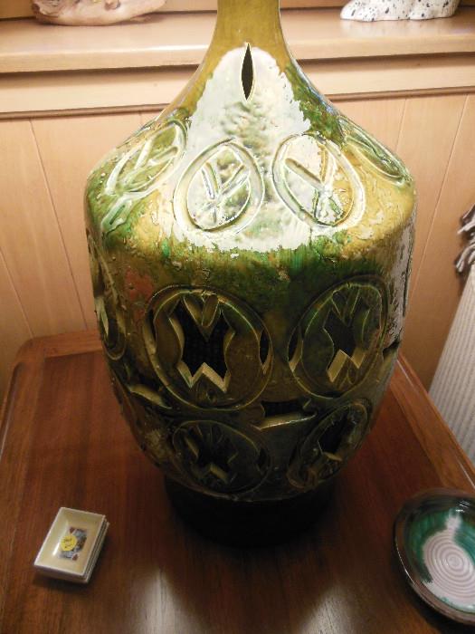 Close up Ceramic Mid Century Lamp