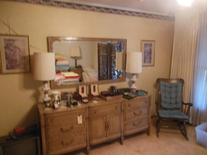 Mid Century Traditional 3 drawer Chest Matching Wall Mirror