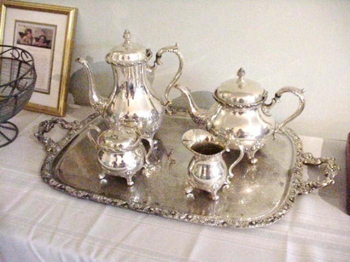 Webster-Wilcox International Silver Co. tea and coffee service.  Also tray. All silverplate