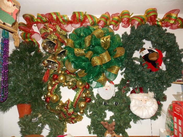 Wreaths, deco mesh