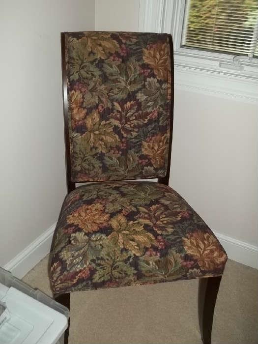 this is a dining room chair