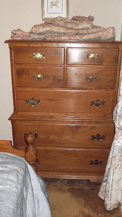 Ethan Allen Chest of drawers