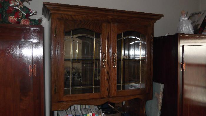 Top only Ethan Allen with beveled glass