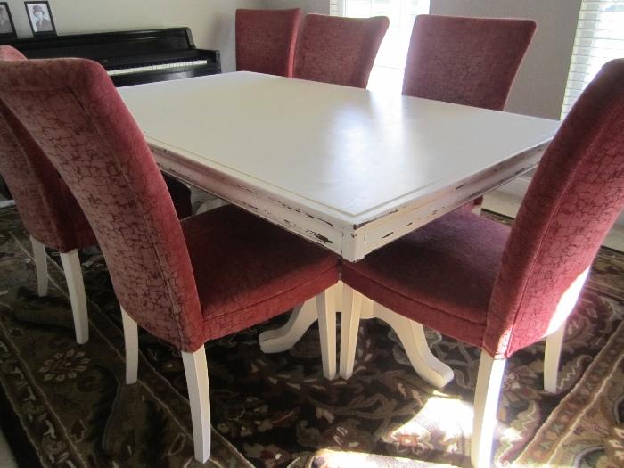 DINING TABLE AND 6 CHAIRS 