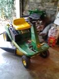 John Deere GX85 riding mower