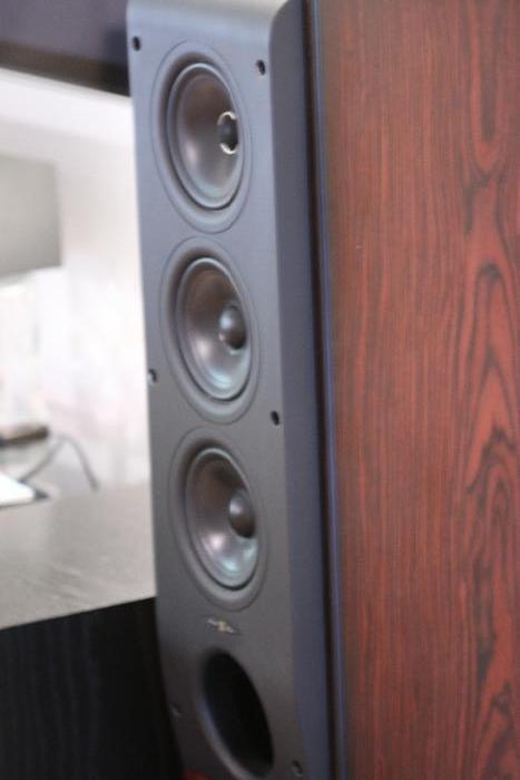 awesome KEF model four Reference series speakers - 4' tall - beautiful rosewood cabinets - 