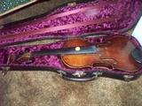 violin (needs repair) good for decoration