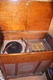 Crosley american overseas radio phonograph record player