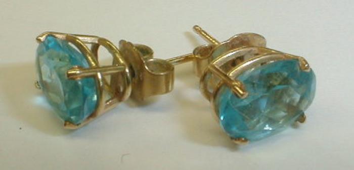 Gold blue topaz earrings