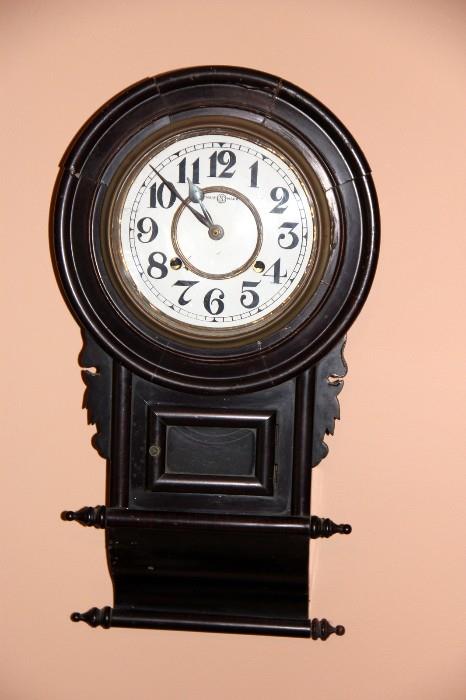 regulator Clock