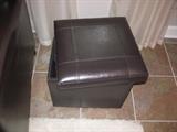 Storage cube ottoman