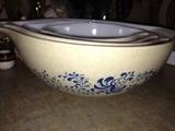 Pyrex Nesting Bowls -Homestead