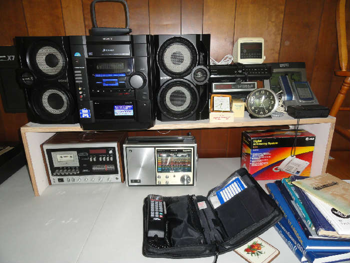 CD Radio w/ speakers, Vintage mobil phone,
