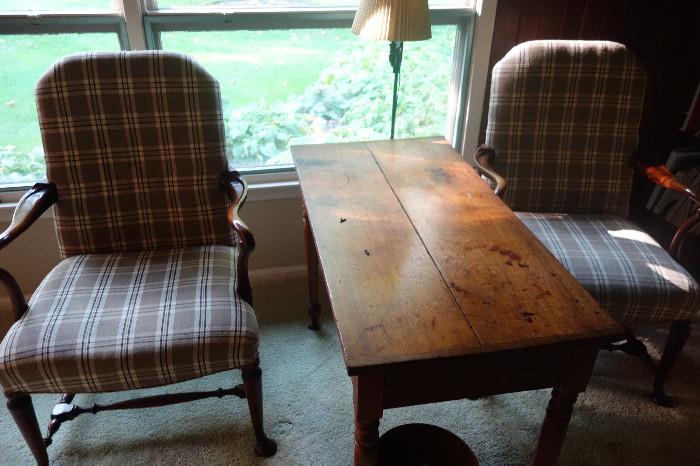 ANTIQUE SIDE CHAIRS AND ANTIQUE DISTRESSED TABLE