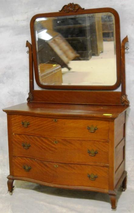 Bowed front Oak dresser with mirror