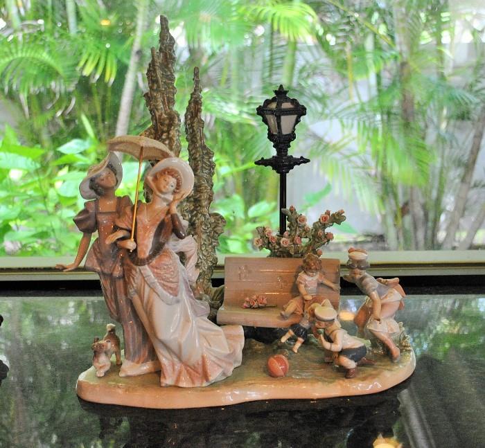 Lladro "A Stroll in the Park"