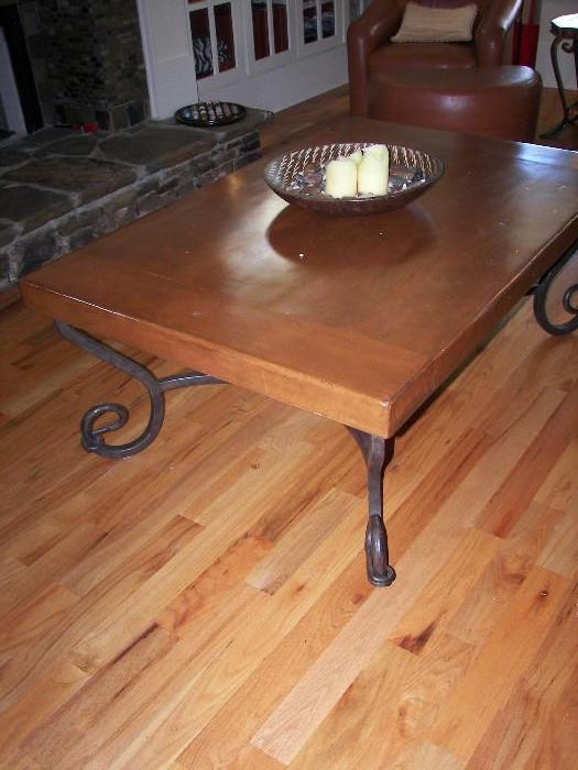 metal and wood cofee table