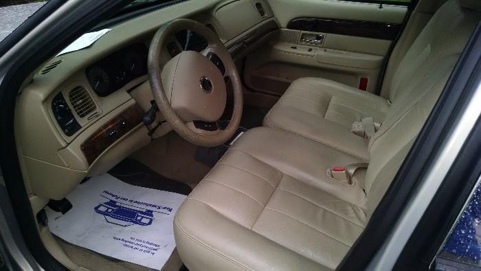 Mercury Grand Marquis LIKE New only 30,000 miles 2007