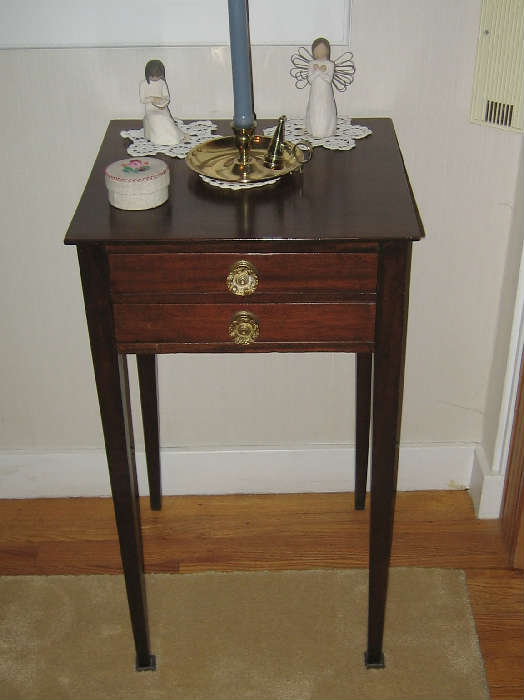 Sheraton 2 Drawer Table