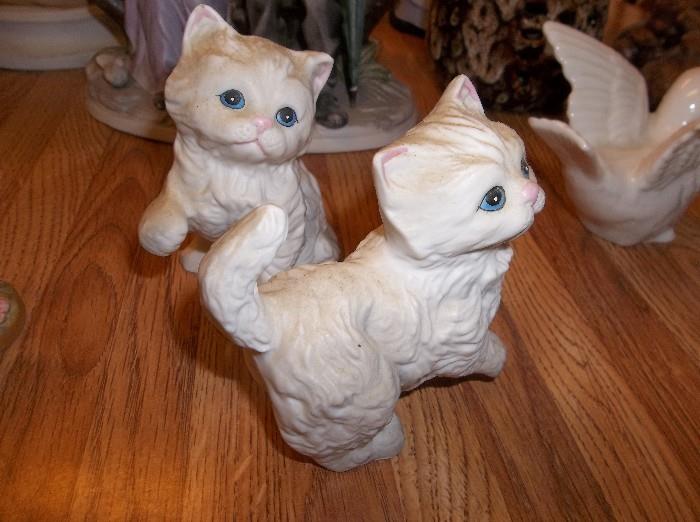 kitten figurines