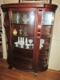 GOLDEN OAK CHINA CURIO CHINA CABINET WITH ORIGINAL CURVED BENT GLASS EXCELLENT CONDITION MEASURING AROUND 6' HEIGHT  