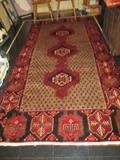 LARGE FULL SIZE PERSIAN HAND WOVEN FLOOR RUG WITH GEO-METRIC BORDER DESIGNS RUNNER