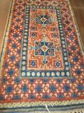 PERSIAN HAND WOVEN GEOMETRICAL RUG IN EXCELLENT CONDITION