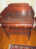 CLOSE UP VIEW OF AN AMERICAN MAHOGANY CIVIL WAR ERA CIRCA 1862 SIDE TABLE WITH ORIGINAL HARDWARE