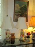 PAIR VINTAGE MID-CENTURY ASIAN PORCELAIN LAMPS & 19TH CENTURY OIL PAINTING ON WALL