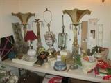 LARGE SELECTION OF DECORATIVE ITEMS LAMPS ETC.