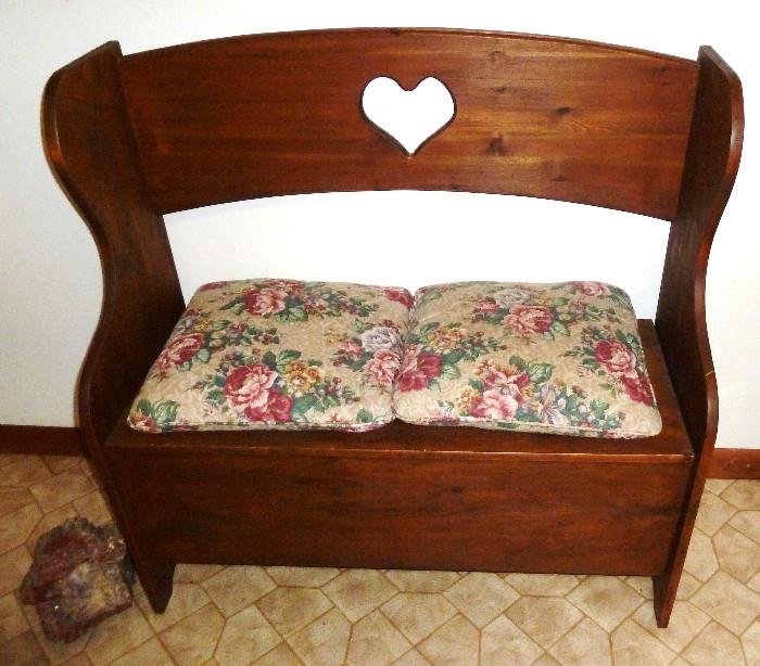 Country Storage Bench