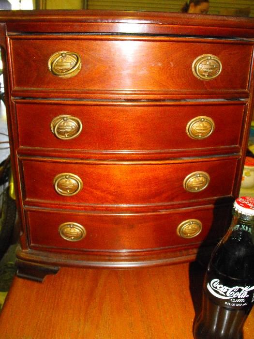 jewelry chest or salesman sample