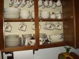 Shinago pottery Peter Ellis, 60 plus pieces