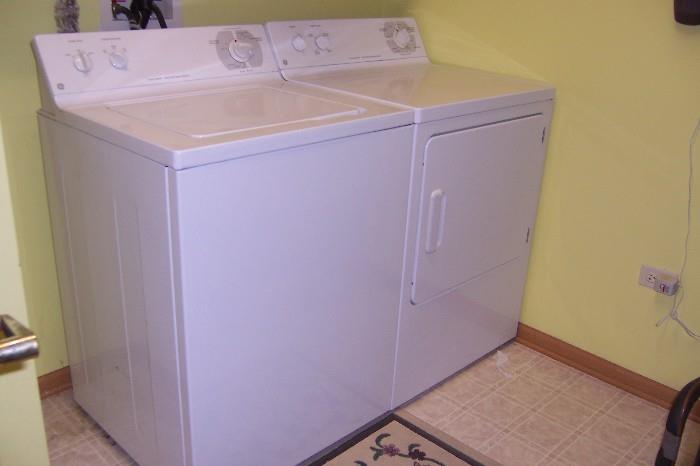 General Electric Washer and Gas Dryer