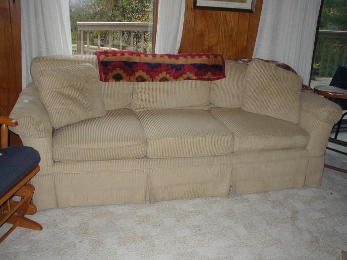Nice couch, very clean, great condition