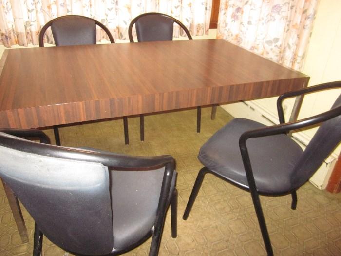Contemporary Table, 4 contemporary chairs
