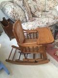 Rocking chair that becomes a highchair 