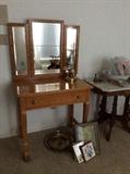 Birdseye Maple Top Dressing Table