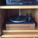 Turn Table with Sound System on Top