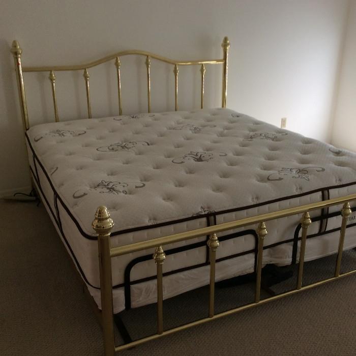 Stearns and Foster Adjustable King Size Bed