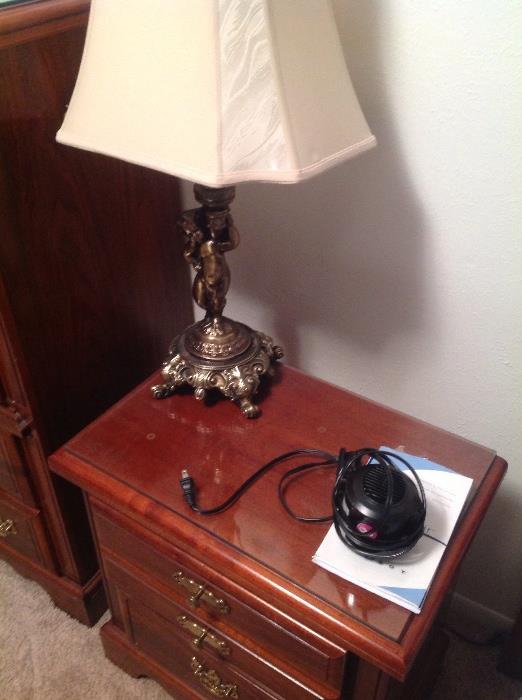 Bedside table, traditional style
