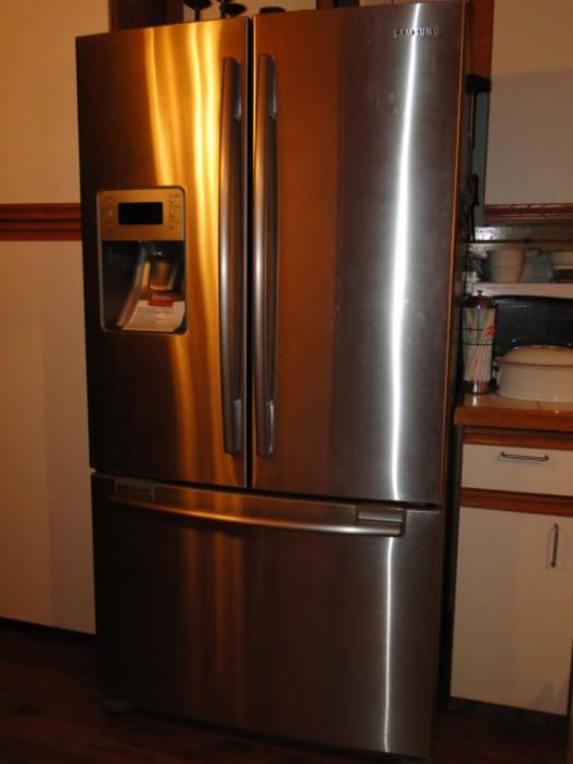 26 cubic foot Samsung stainless refrigerator