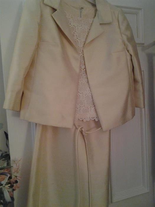 "Handmade" yellow silk/lace dress suit (small size)