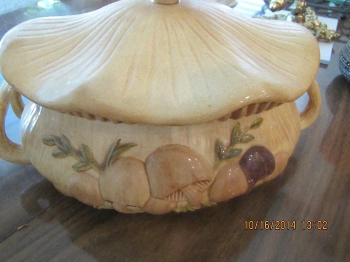 Mushroom Pottery