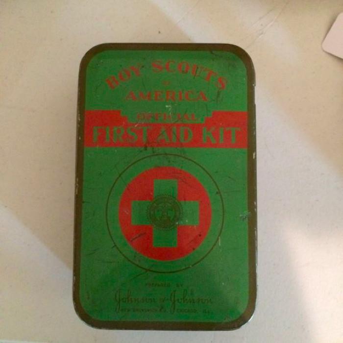 Vintage Boy Scouts first aid kit metal tin