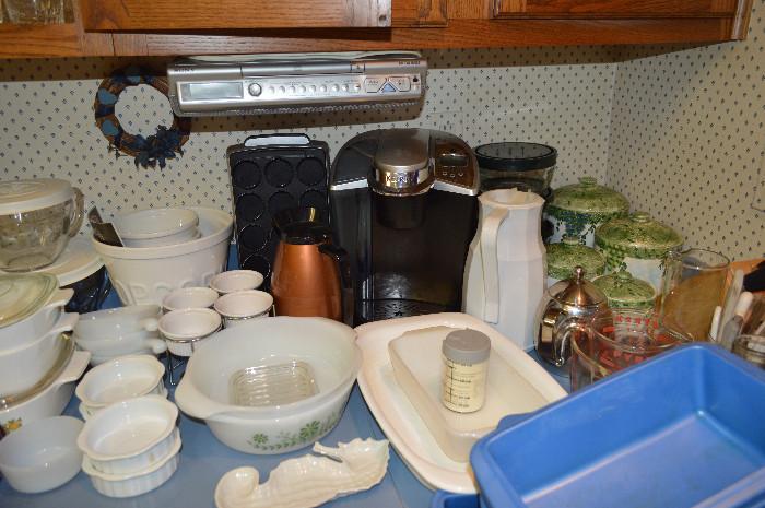 vintage pyrex and corning ware
