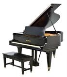 LOT 15: A MASON AND HAMLIN BABY GRAND PIANO