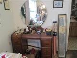 BEDROOM DRESSING TABLE