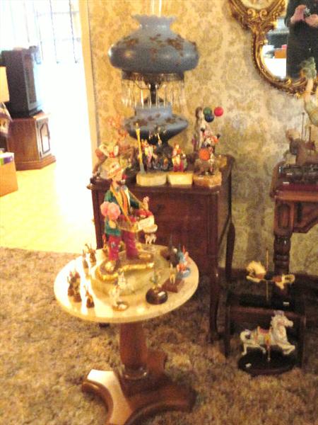 Ron Lee -- large collection of clowns and carousel horses